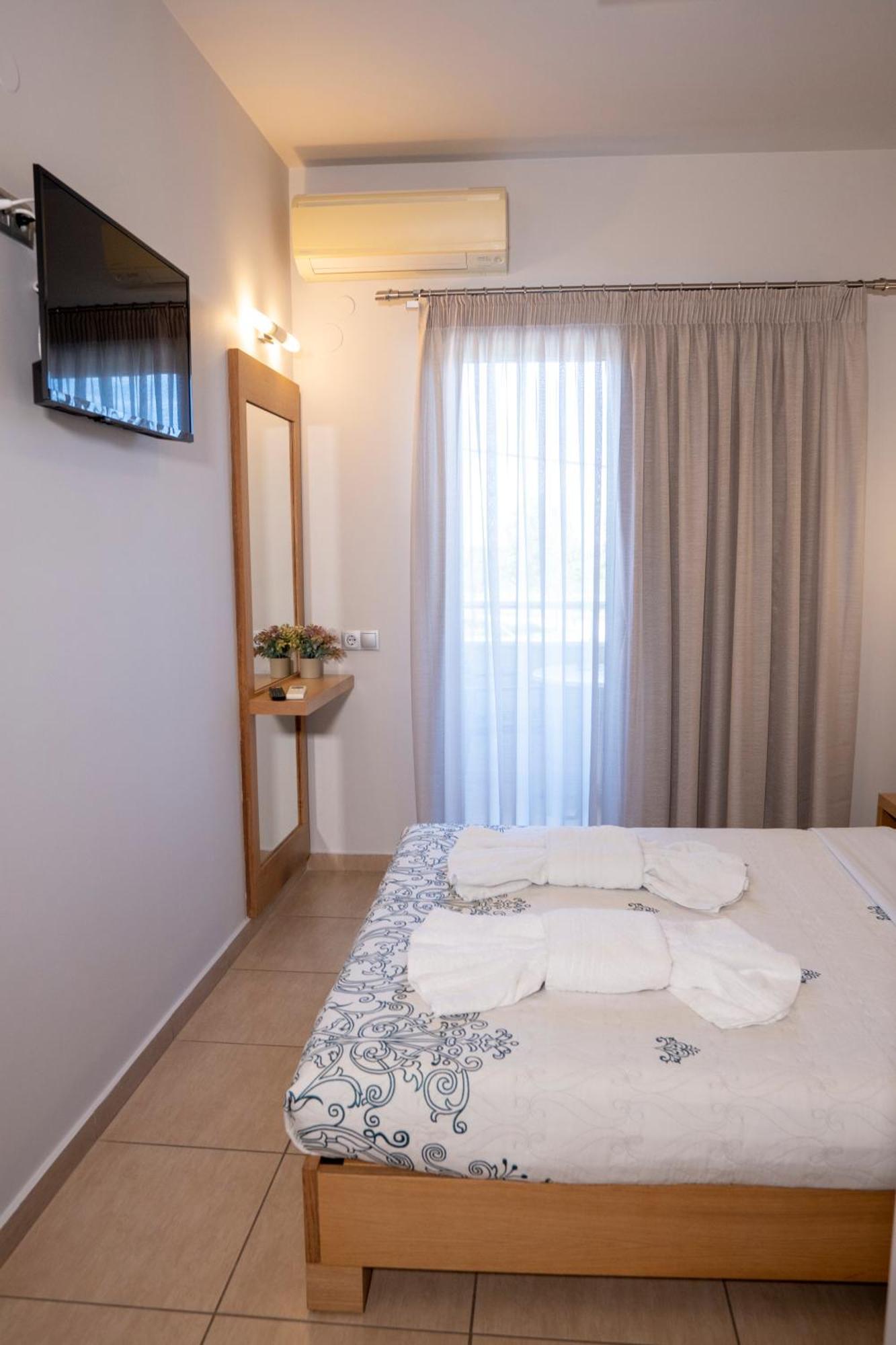 Hotel Epavlis Eleftheriadi Паралия-Катерини Экстерьер фото